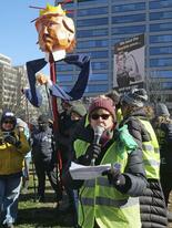 全米各地で抗議デモ