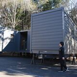 来年３月ＯＰＥＮ　真岡市のグランピング施設予約開始　ウッドデッキ付きトレーラーキャビン４棟