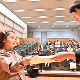 下野教育美術展　幼稚園・保育園の部　上位入賞者、団体を表彰