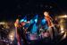 　汐れいら（左）のライブにゲスト出演した「ねぐせ。」のりょたち＝東京都渋谷区の「ＷＷＷＸ」（撮影・ｇｏｔｏ　ｓｏｔａｒｏ）