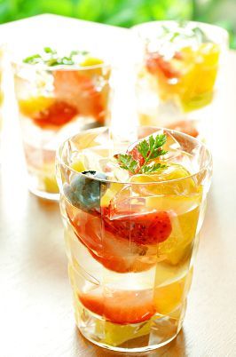 季節のフルーツ　シャキシャキゼリー