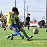 県Ｕ－12サッカー　３回戦と準々決勝で熱戦　４強出そろう