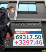 東証最高値、７万円に迫る