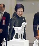 久子さま寄贈、犬の置物展