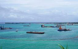 辺野古大浦湾、本格着工から１年